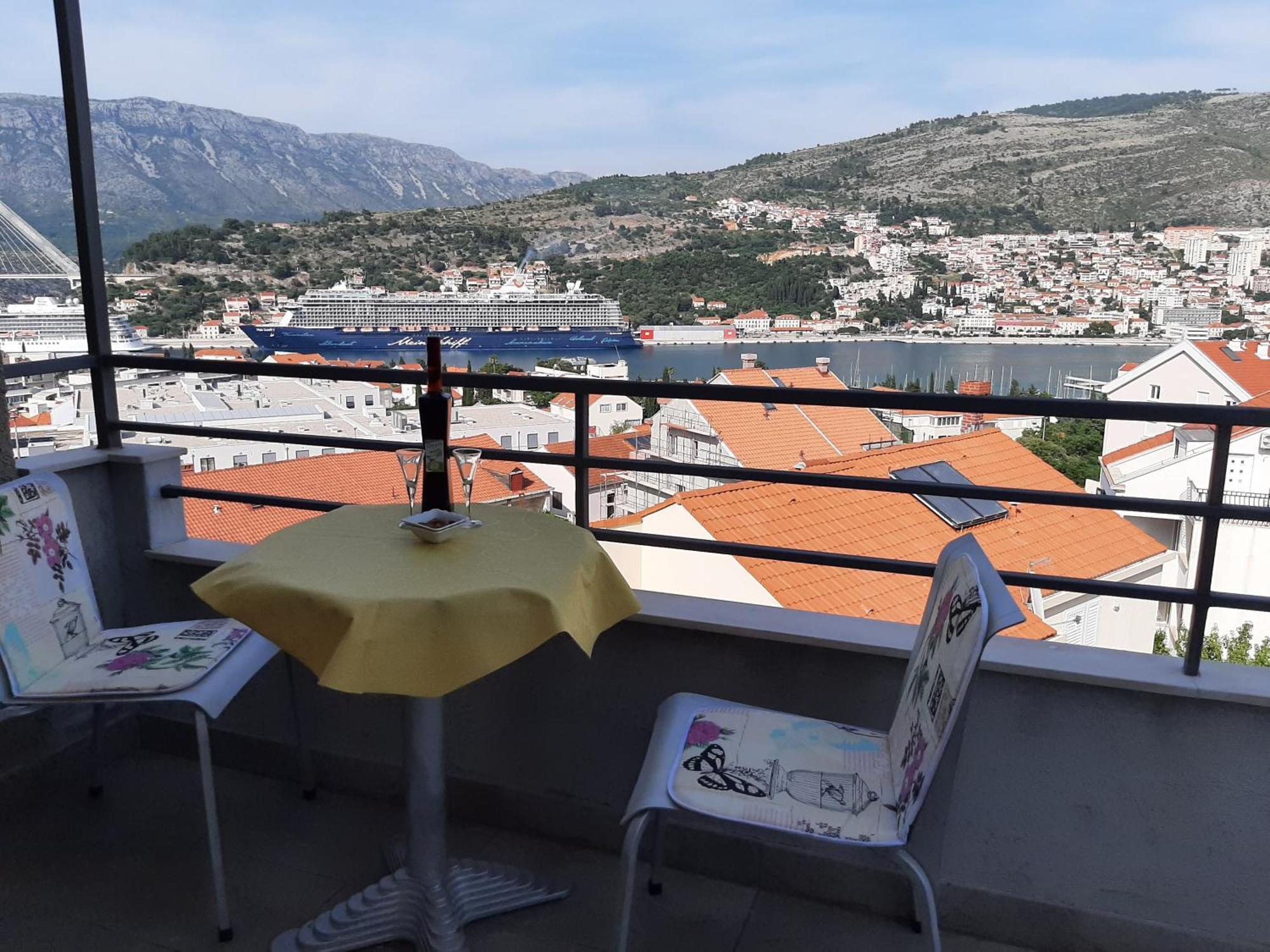 Dubrovnik Apartment Nepe Bilik gambar